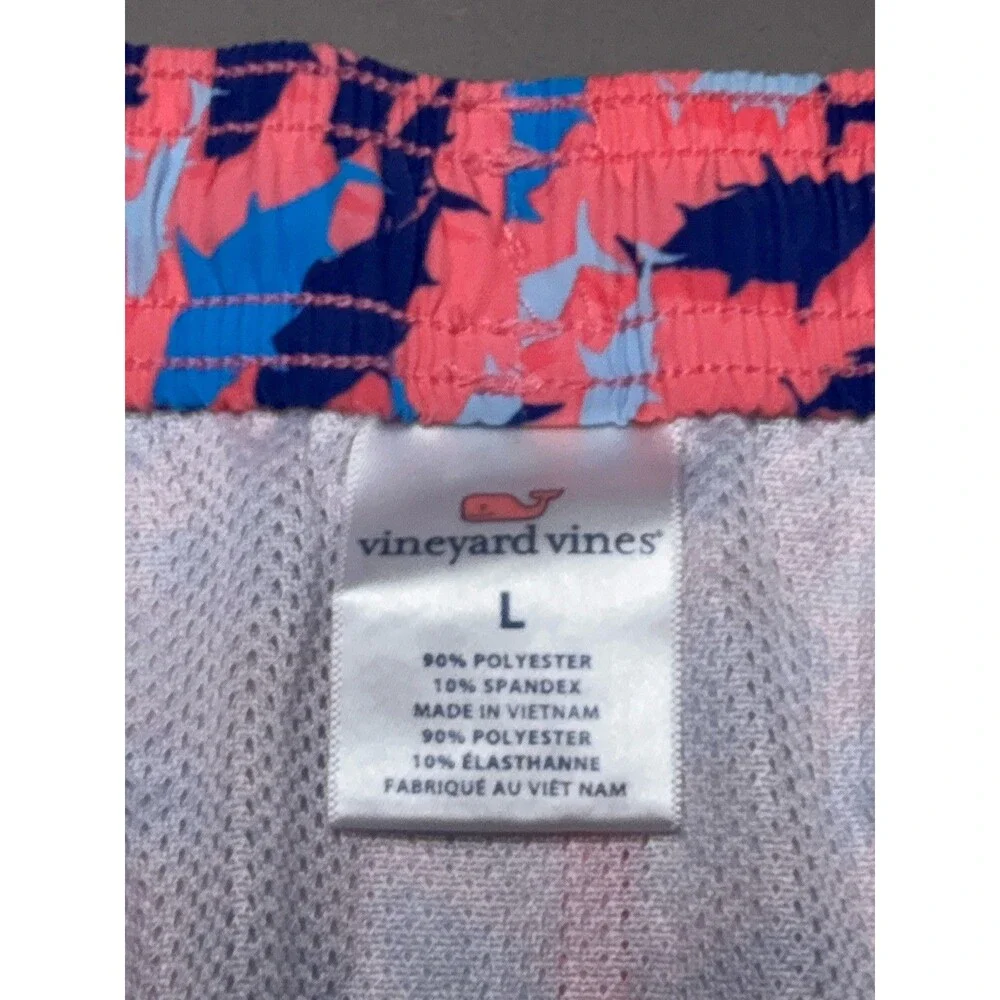 Vineyard Vines Men’s 7” Chappy Swim Trunks L Multicolor Fish Print Shorts